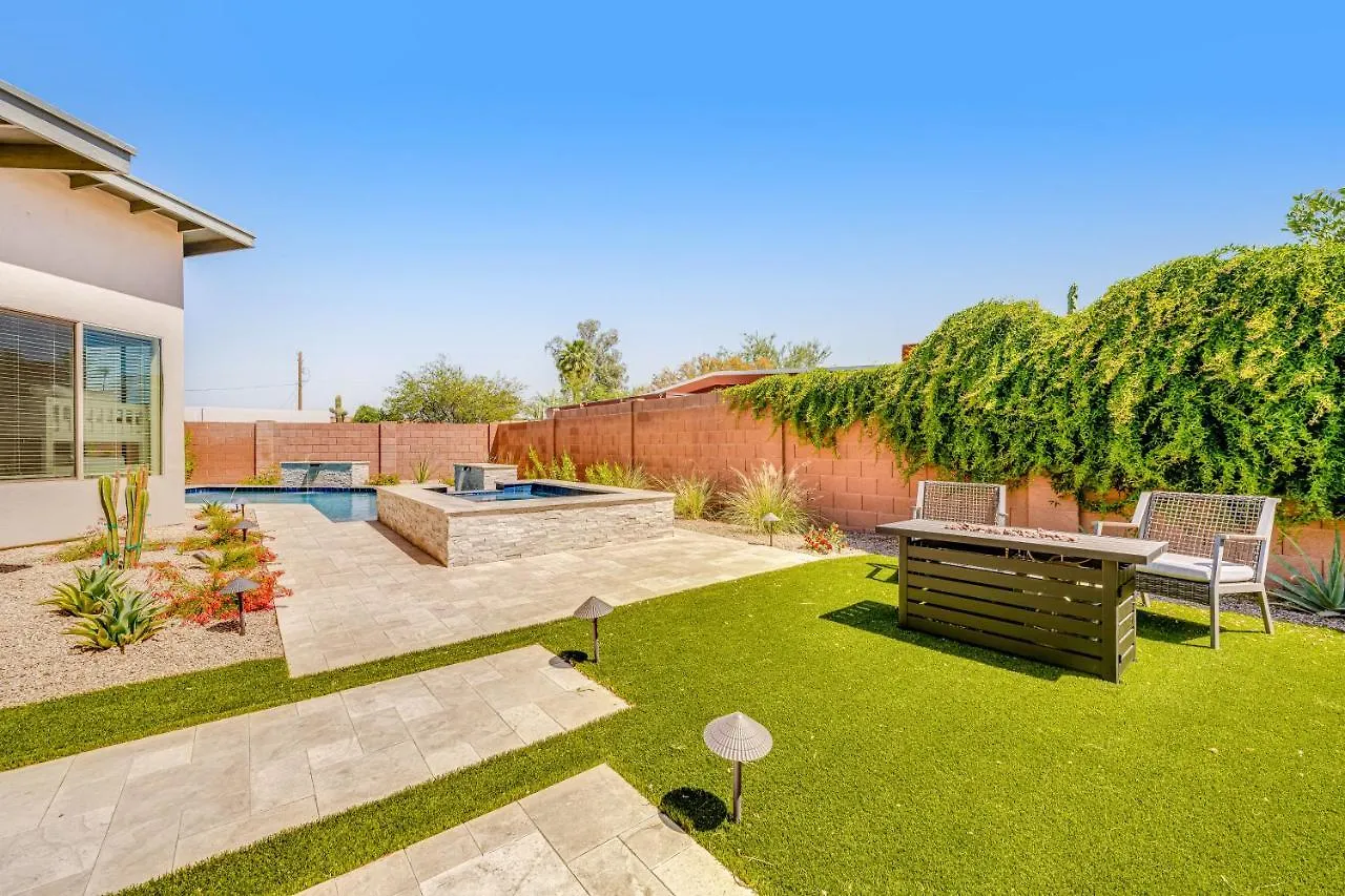 Slice Of Paradise Scottsdale